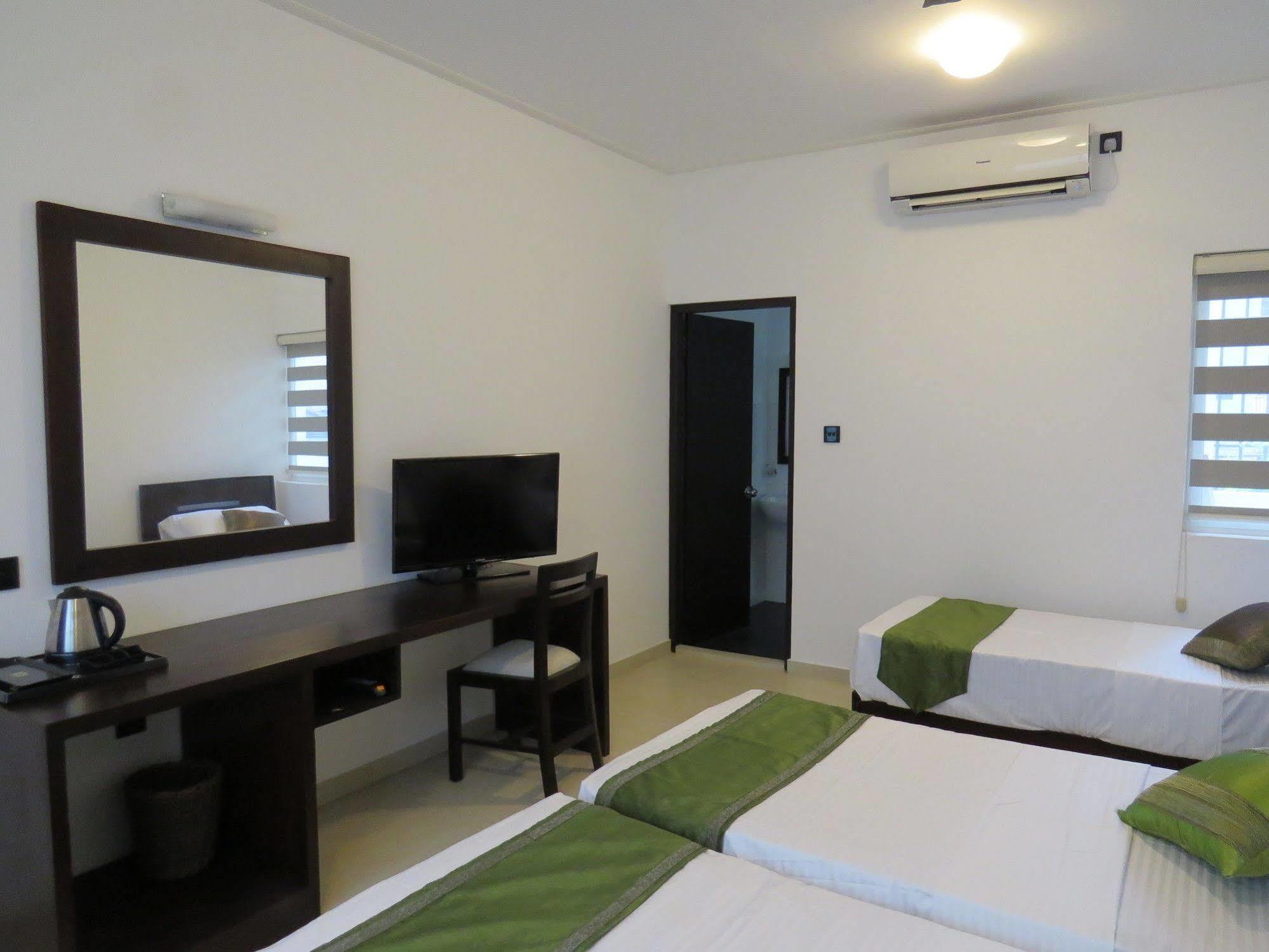 Chapelton House Bed & Breakfast Kolombo Dış mekan fotoğraf